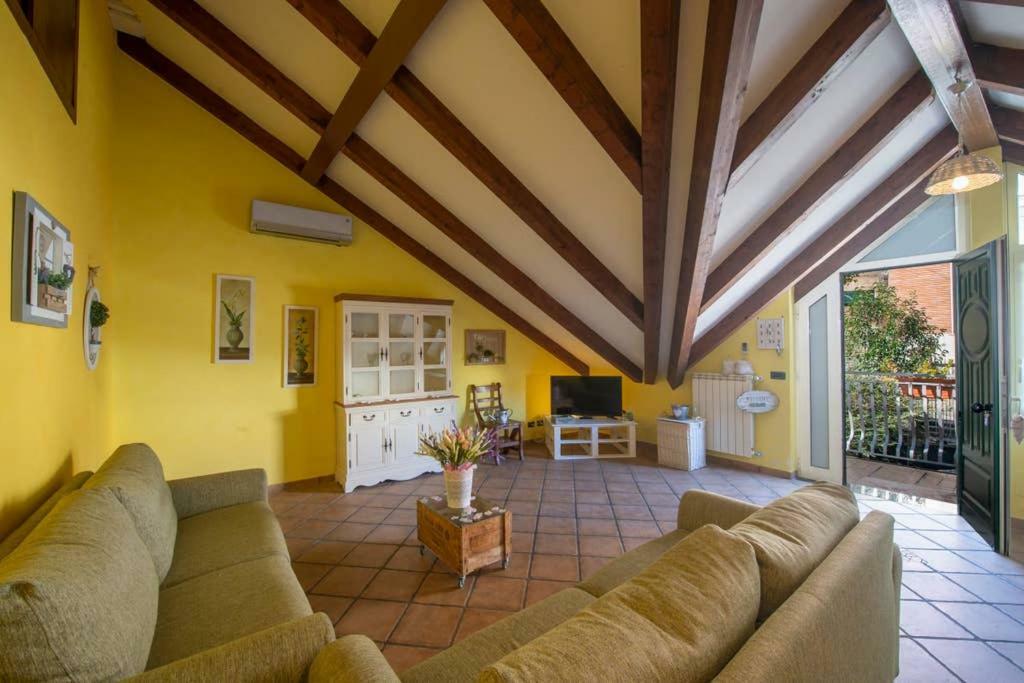 Mansarda Ciaciano Apartment Bomerano Exterior photo